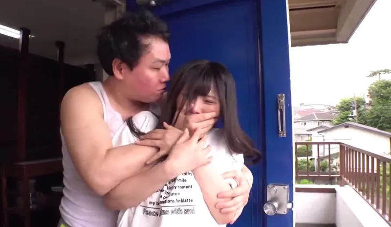 Tình đầu của tôi đã bị gã cạnh nhà phang tơi tả